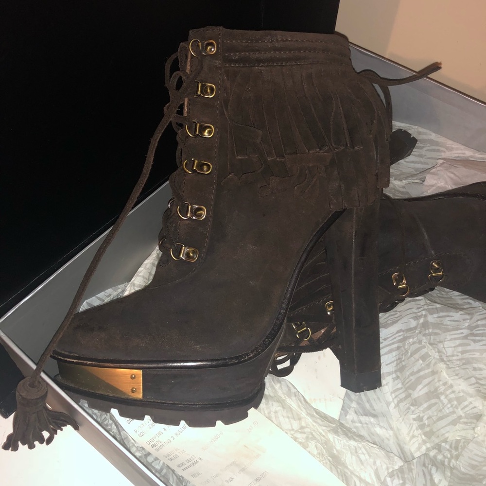B Brian Atwood Boots 39.5